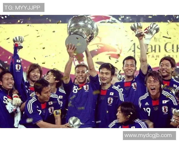 足球明星专属用品全景展示图集让你领略他们的风采与魅力