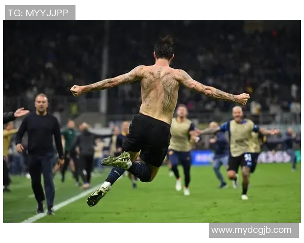 足球明星纹身背后的故事与意义探讨是否值得关注